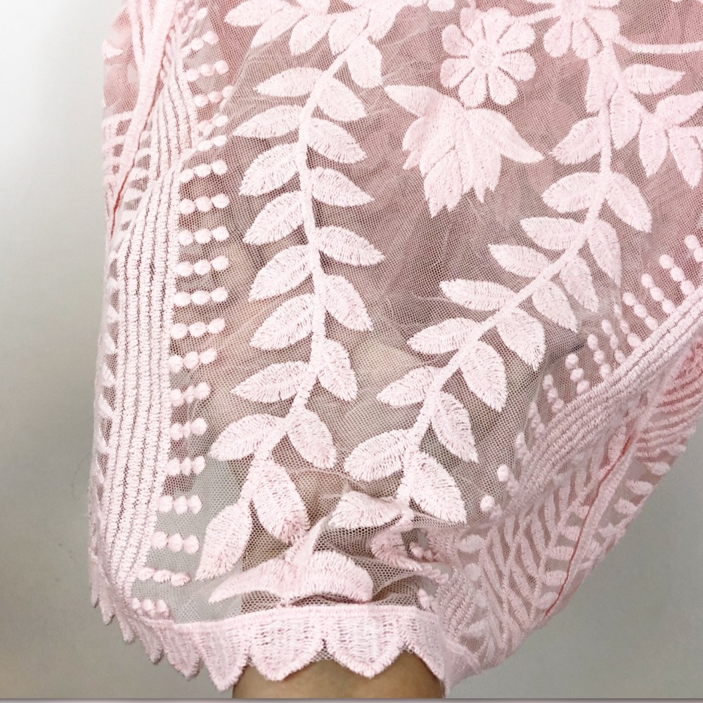 Express Lace Top - Picture 5 of 6
